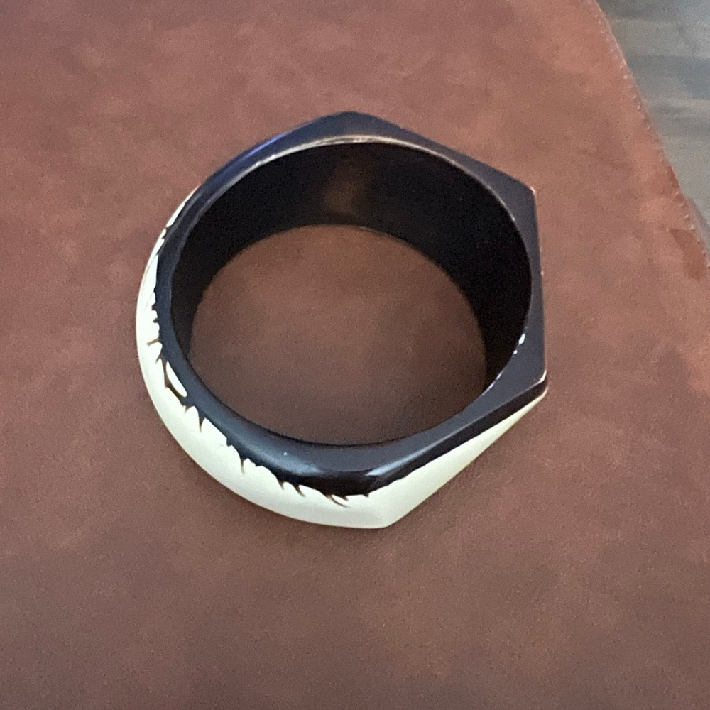 Unbranded Bangle Bracelet Women OS Black Cream Vintage Squarish Geometric
